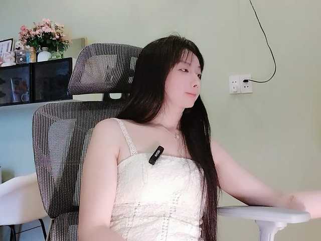 Sari94's BongaCams show and profile