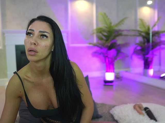 MyaBlack's BongaCams show and profile