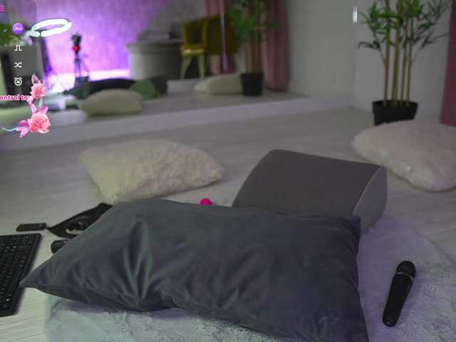 Sex chat gratuit in direct cu MyaBlack pe BongaCams