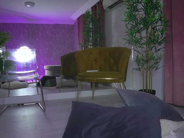 MyaBlack's BongaCams show and profile