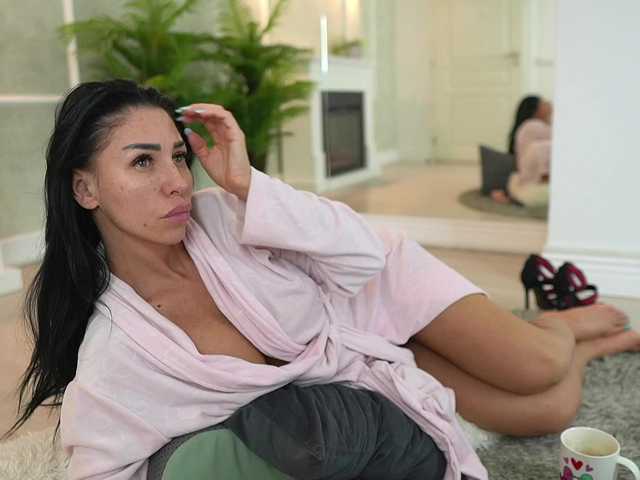 Sex chat gratuit in direct cu MyaBlack pe BongaCams