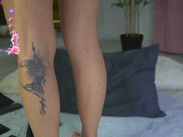 Sex chat gratuit in direct cu MyaBlack pe BongaCams