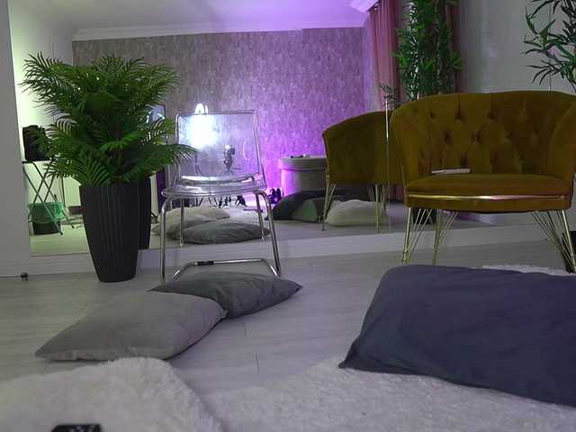 MyaBlack's BongaCams show and profile