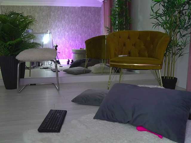 MyaBlack's BongaCams show and profile