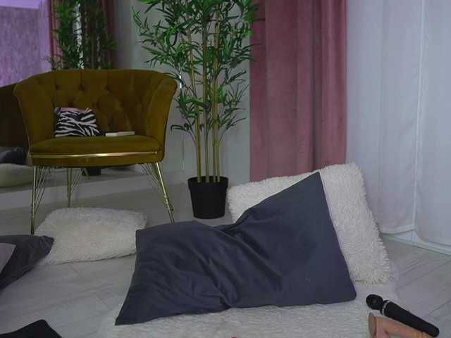 Sex chat gratuit in direct cu MyaBlack pe BongaCams