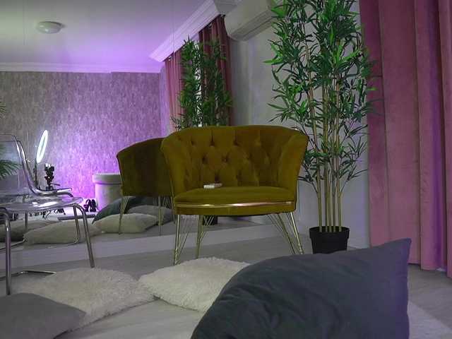 MyaBlack's BongaCams show and profile