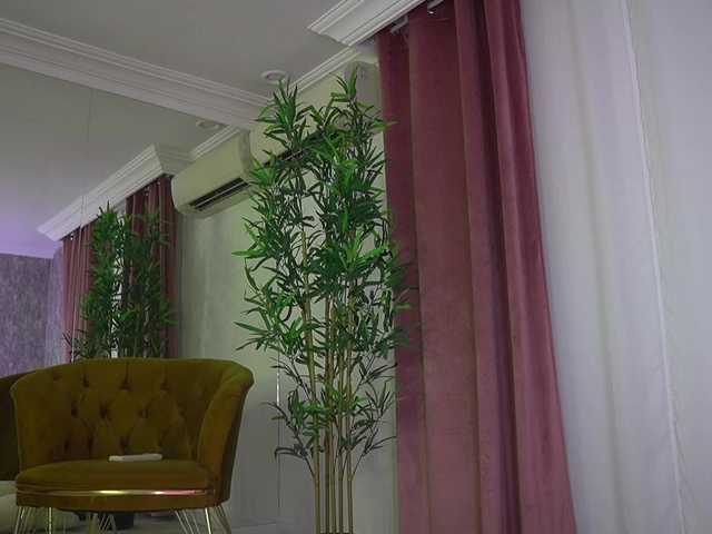 MyaBlack's BongaCams show and profile