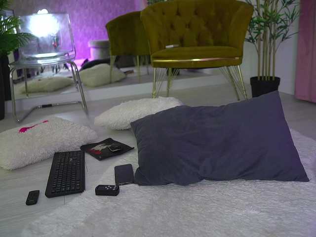 MyaBlack's BongaCams show and profile