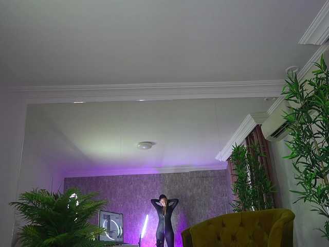 MyaBlack's BongaCams show and profile