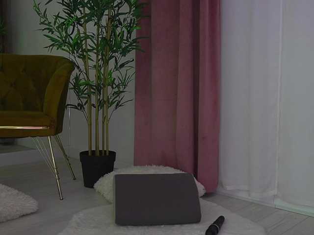 MyaBlack's BongaCams show and profile