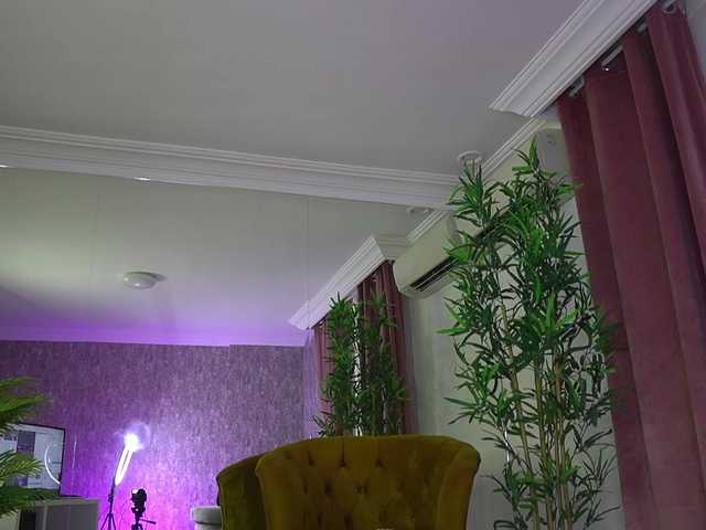 MyaBlack's BongaCams show and profile