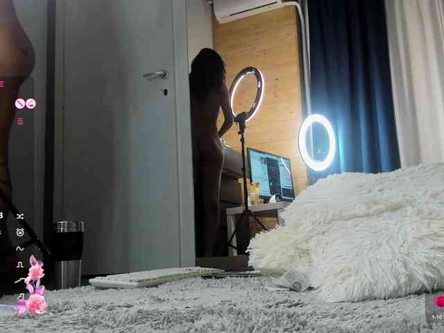 MyaBlack webcam