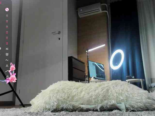 MyaBlack webcam