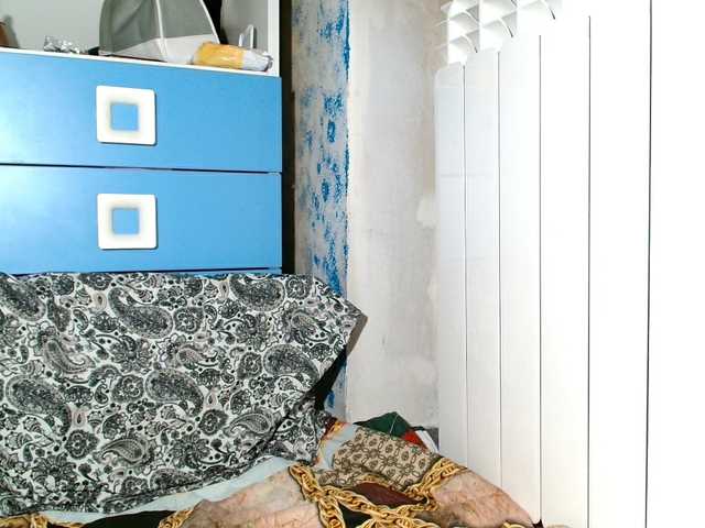 Larosarossa98's BongaCams show and profile