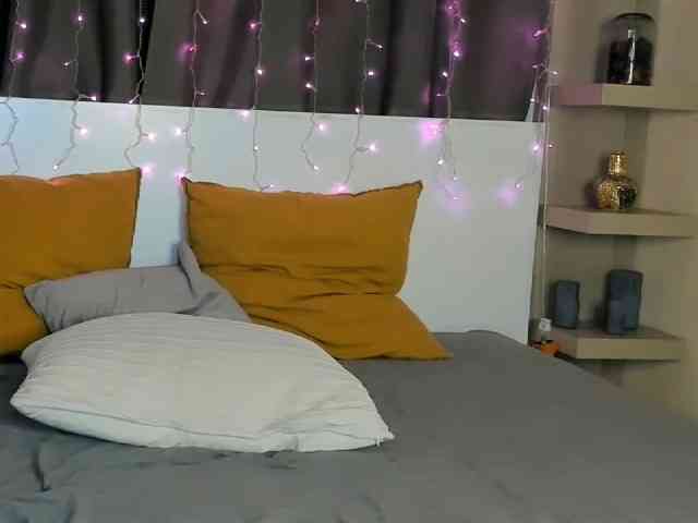 IninityKitty webcam