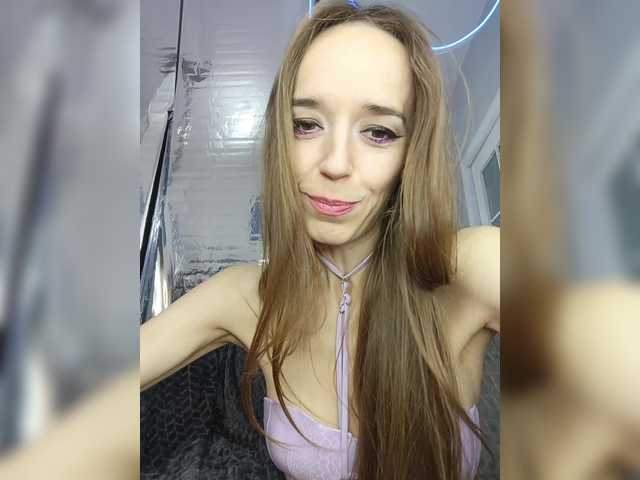 The irresistible StarKristy wants you to fuck her build now! StarKristy from BongaCams