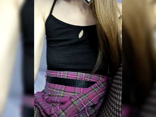 StarKristy's BongaCams show and profile