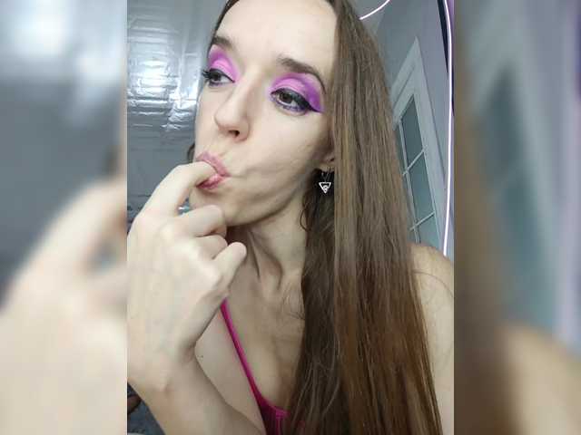 Sex chat gratuit in direct cu StarKristy pe BongaCams