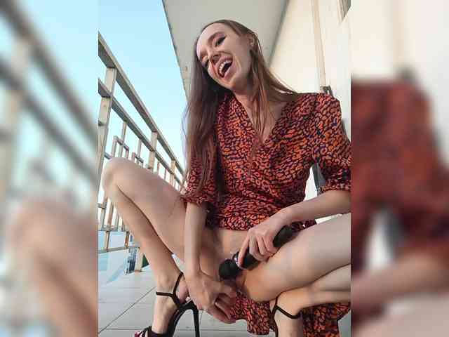 StarKristy Live Webcam on BongaCams