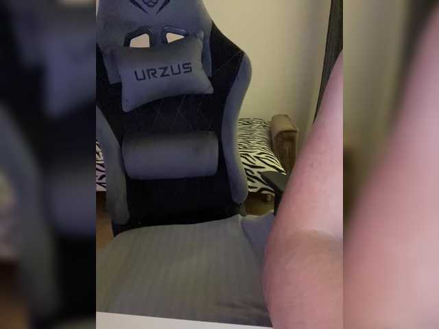 go to chat with _M_O_L_O_K_O_