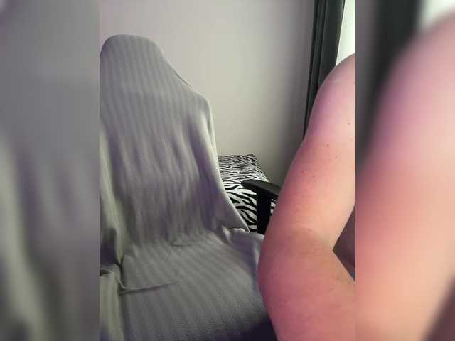 molochnaya000 live cam