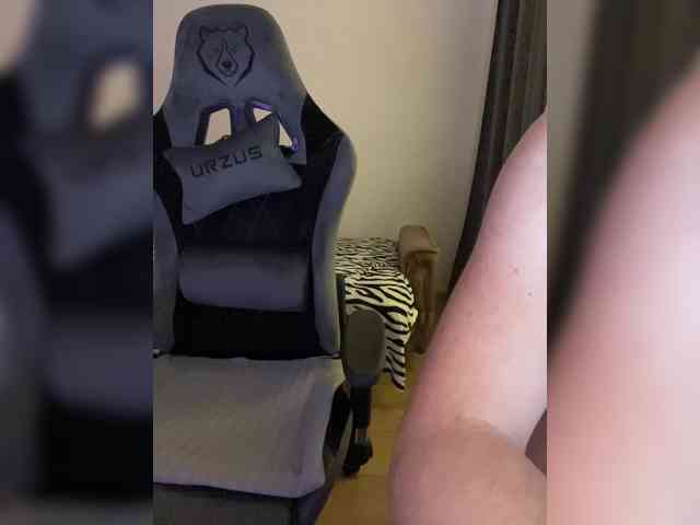 _M_O_L_O_K_O_ webcam