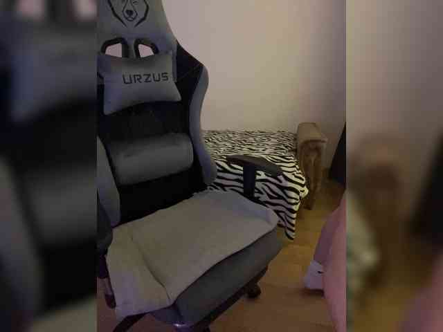 _M_O_L_O_K_O_ webcam