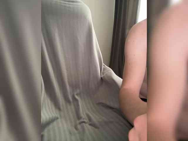molochnaya000 Live Webcam on BongaCams