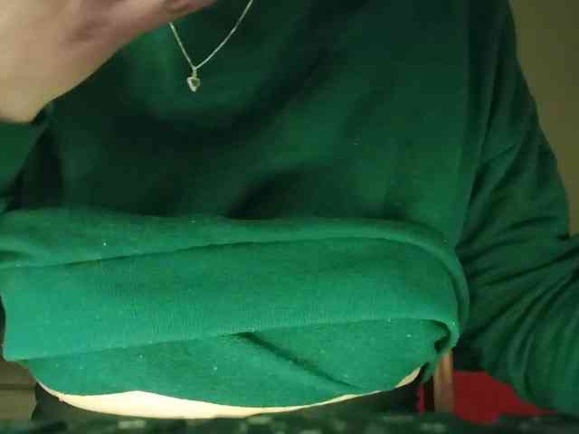 pinkgum_ webcam