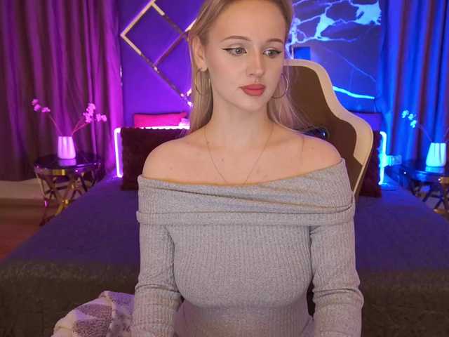 LylaNimfa's BongaCams show and profile