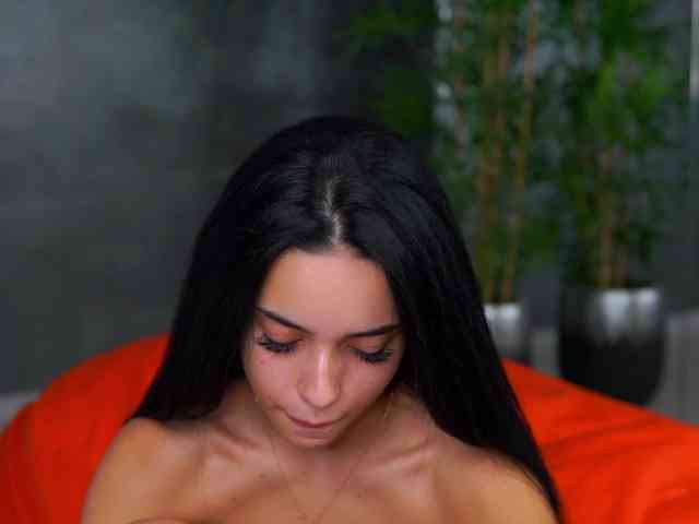 CherrySelena webcam
