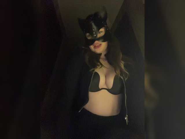 missisMilli's BongaCams show and profile