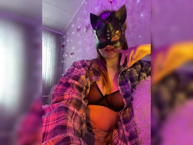 missisMilli's BongaCams show and profile