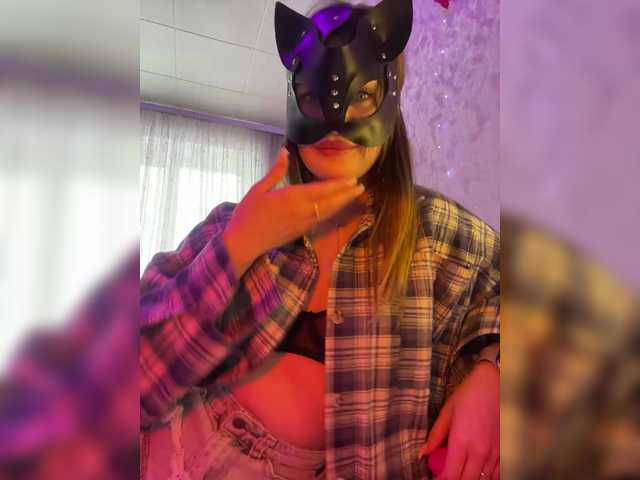 missisMilli's BongaCams show and profile