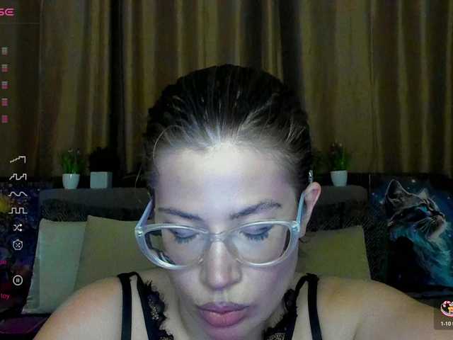 Preview of aliciafolow009
