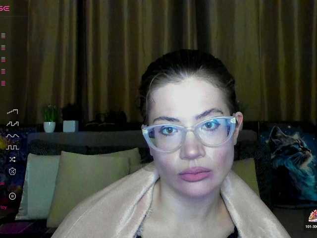 Preview of aliciafolow009