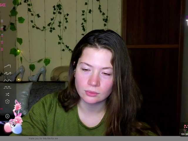 Aliciafolow009's BongaCams show and profile