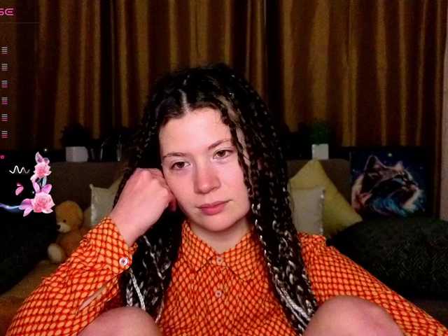 Aliciafolow009's BongaCams show and profile