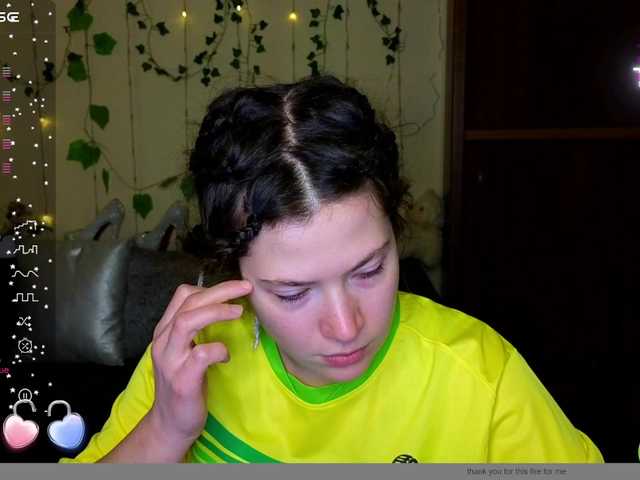 Aliciafolow009's BongaCams show and profile