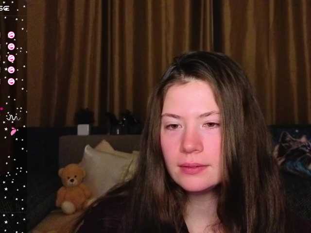 Aliciafolow009's BongaCams show and profile