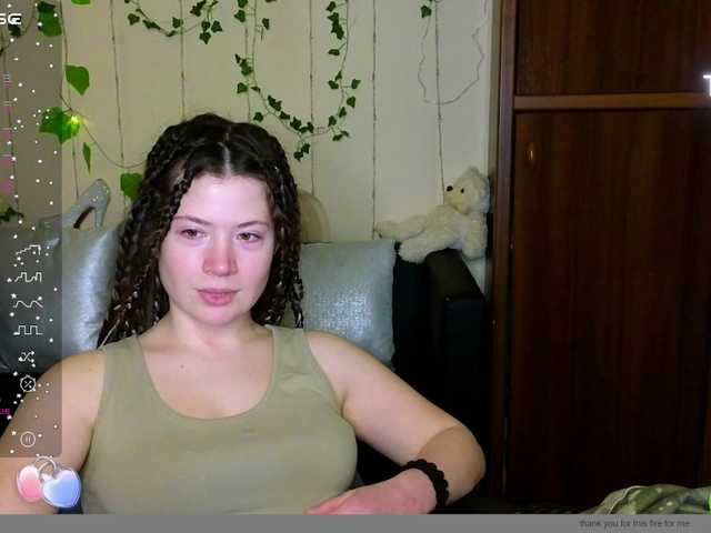 Aliciafolow009's BongaCams show and profile