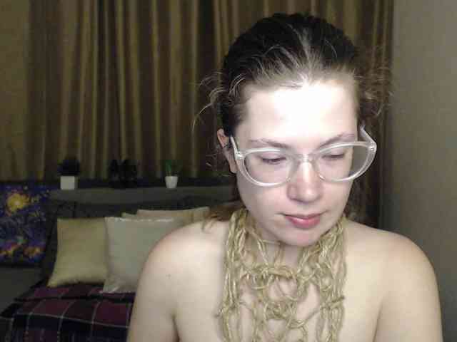 Aliciafolow009 webcam