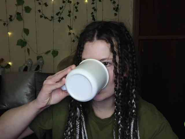 Aliciafolow009 Live Webcam on BongaCams