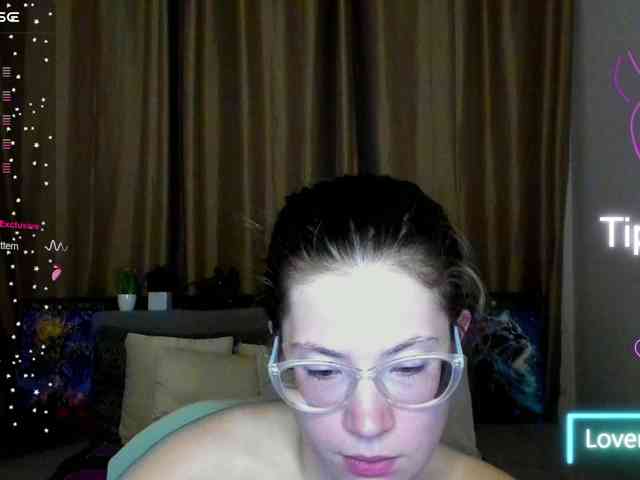 Aliciafolow009 webcam