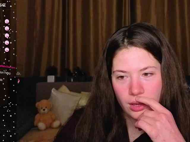 Aliciafolow009 webcam