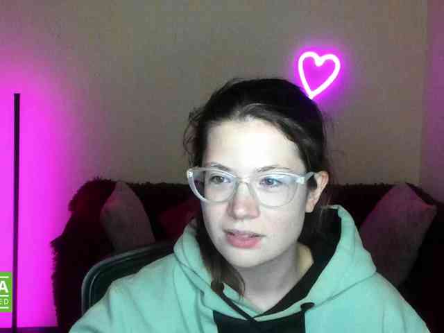 Aliciafolow009 bongacams