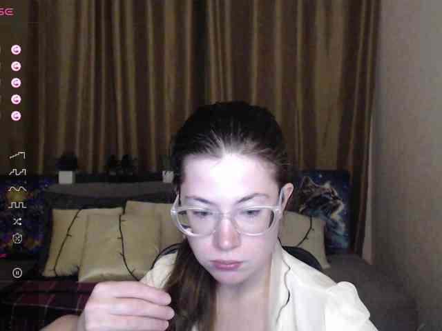 Aliciafolow009 webcam