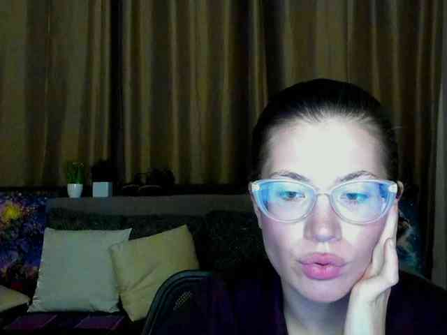 Aliciafolow009 webcam