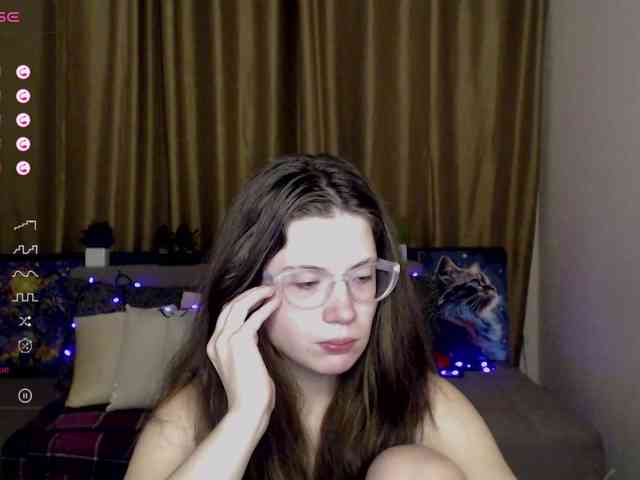 Aliciafolow009 webcam