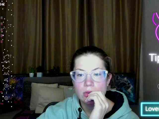 Aliciafolow009 bongacams